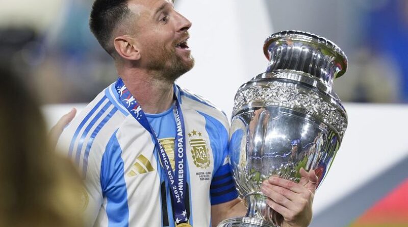 Santai Dulu Gak Sih! Juara Copa America Sudah, Leo Messi Liburan Dulu, Berjemur dan Rileks